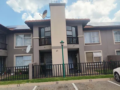 2 Bedroom Townhouse For Sale in Boksburg - img