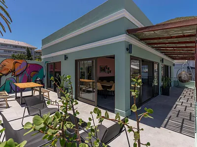 4 Bedroom House For Sale in Cape Town - aAIS.webp