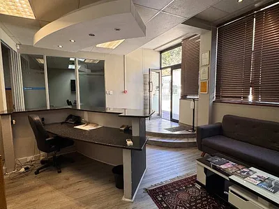 Commercial Property For Sale in Cape Town - yaDI.webp