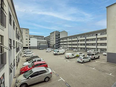 1 Bedroom Apartment For Sale in Cape Town - 2PlA.webp