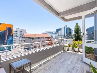 2 Bedroom Apartment To Rent in Cape Town - PKJE.webp