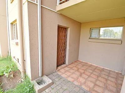 2 Bedroom Townhouse For Sale in Benoni - YYtu.webp