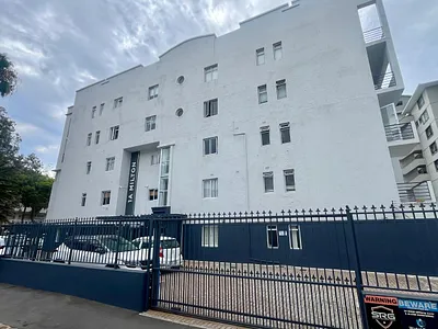 3 Bedroom Apartment For Sale in Cape Town - ktUT.webp