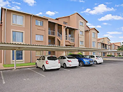 3 Bedroom Townhouse For Sale in Benoni - nI89.webp