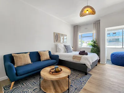 1 Bedroom Apartment For Sale in Cape Town - bLgU.webp