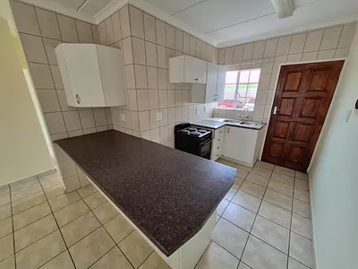 2 Bedroom Apartment For Sale in Boksburg - jQSt.webp