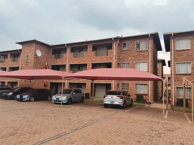 2 Bedroom Apartment For Sale in Boksburg - KbCm.webp