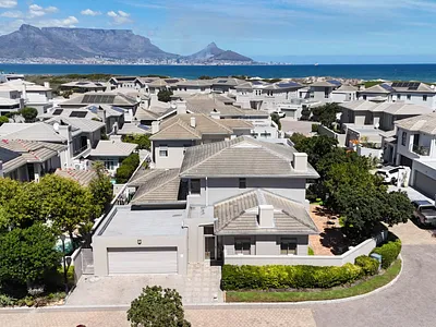 4 Bedroom House For Sale in Milnerton - HgWh.webp