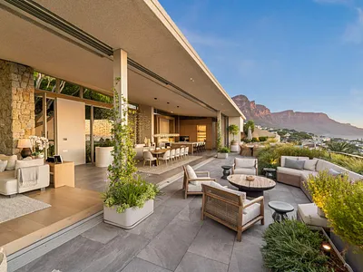 4 Bedroom House For Sale in Cape Town - JVee.webp