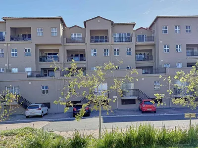 2 Bedroom Apartment For Sale in Milnerton - F0jZ.webp