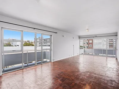 2 Bedroom Apartment To Rent in Cape Town - rVwv.webp