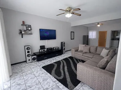 2 Bedroom Apartment For Sale in Boksburg - img