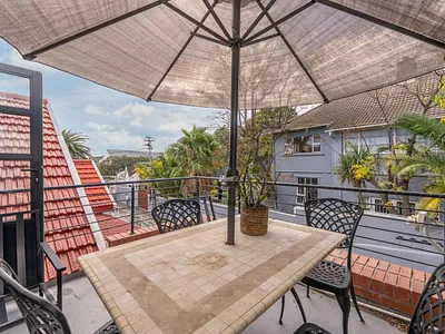 2 Bedroom Apartment To Rent in Cape Town - uWPS.webp