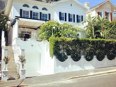 4 Bedroom House For Sale in Cape Town - sAXE.webp