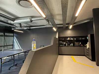 Commercial Property To Rent in Cape Town - fTpU.webp