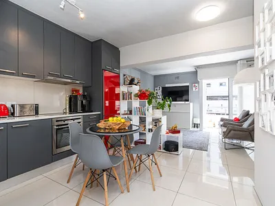 2 Bedroom Apartment For Sale in Cape Town - lEY3.webp