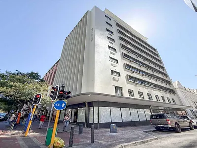 Commercial Property To Rent in Cape Town - ddJJ.webp