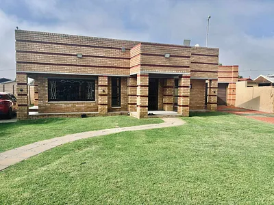 3 Bedroom House For Sale in Boksburg - xVhy.webp