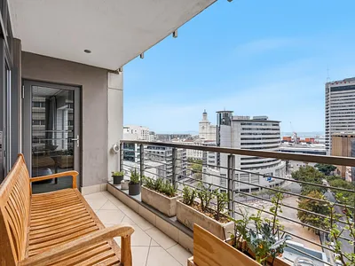 1 Bedroom Apartment To Rent in Cape Town - PrFL.webp