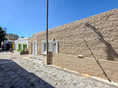 2 Bedroom House For Sale in Cape Town - img