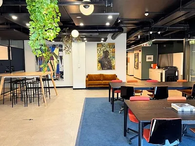 Commercial Property To Rent in Cape Town - img