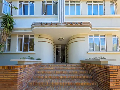 3 Bedroom Apartment To Rent in Cape Town - 5Hul.webp