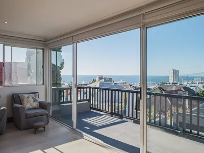 4 Bedroom House For Sale in Cape Town - TYLc.webp