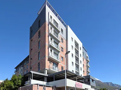 2 Bedroom Apartment For Sale in Cape Town - l7rU.webp