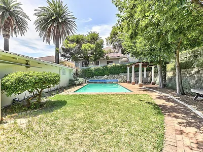 0.5 Bedroom Apartment To Rent in Cape Town - 68CW.webp