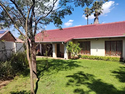 3 Bedroom House For Sale in Benoni - W5EI.webp