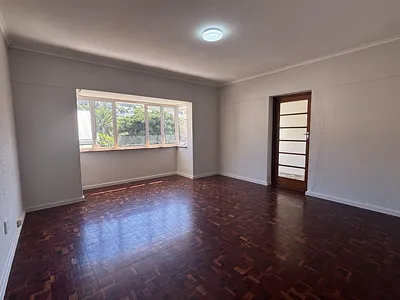 2 Bedroom Apartment To Rent in Cape Town - rYVC.webp