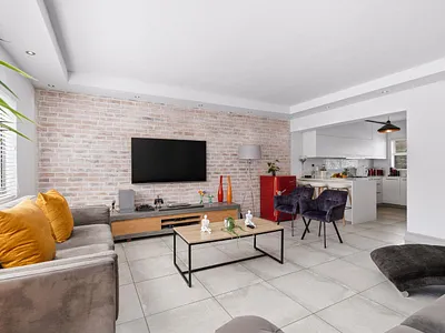 2 Bedroom Apartment For Sale in Cape Town - rEY0.webp