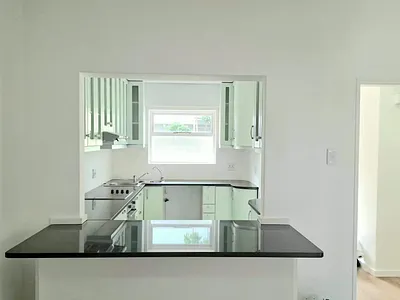 2 Bedroom Apartment To Rent in Cape Town - HZsw.webp