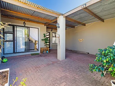 2 Bedroom House For Sale in Blouberg - Ubmv.webp