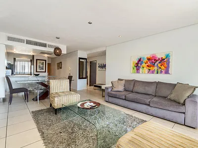 3 Bedroom Apartment To Rent in Cape Town - i9Ph.webp