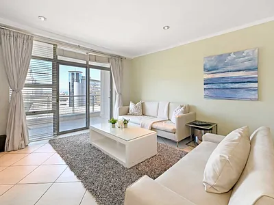 2 Bedroom Apartment For Sale in Cape Town - G9oR.webp