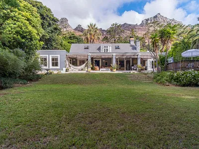 5 Bedroom House For Sale in Hout Bay - x0D5.webp