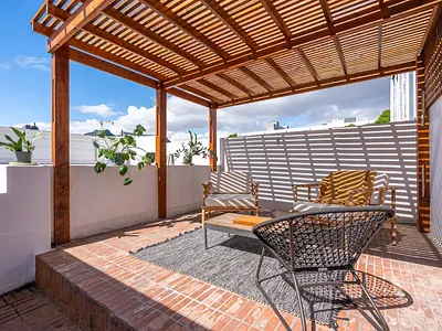 2 Bedroom House To Rent in Cape Town - OyOx.webp