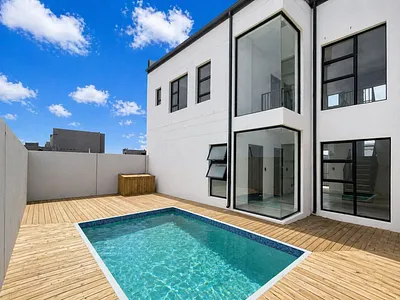 4 Bedroom House For Sale in Blouberg - B5X1.webp