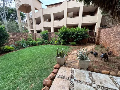 2 Bedroom Townhouse To Rent in Pretoria - img