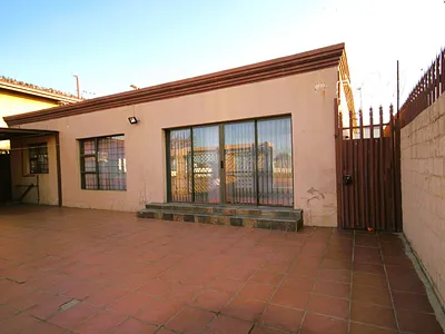 3 Bedroom House For Sale in Benoni - NyEH.webp