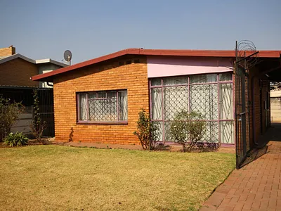 3 Bedroom House For Sale in Benoni - a1rP.webp