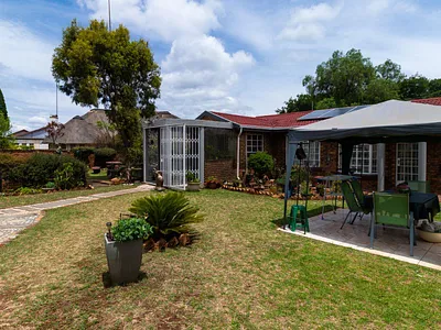 3 Bedroom House For Sale in Springs - RD3B.webp