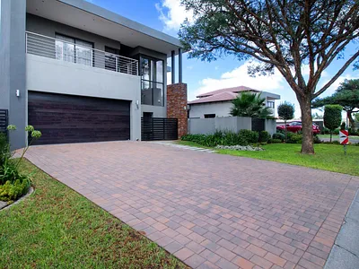 3 Bedroom House For Sale in Boksburg - m42E.webp