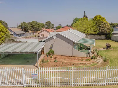 3 Bedroom House For Sale in Brakpan - 1W5A.webp