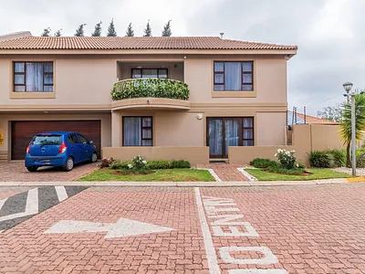 4 Bedroom Townhouse For Sale in Boksburg - lKjZ.webp