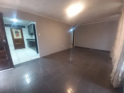 3 Bedroom House For Sale in Springs - img