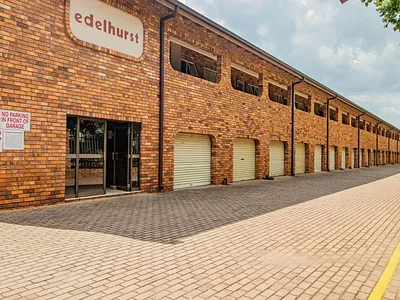 2 Bedroom Apartment For Sale in Beyers Park, Boksburg - fOJi.webp