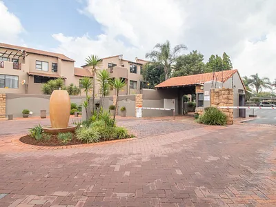3 Bedroom Apartment To Rent in Benoni - uLeu.webp