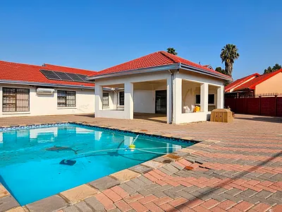 3 Bedroom House For Sale in Vereeniging - kxqV.webp